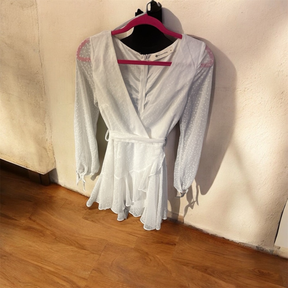 White Textured belted blouse, size medium